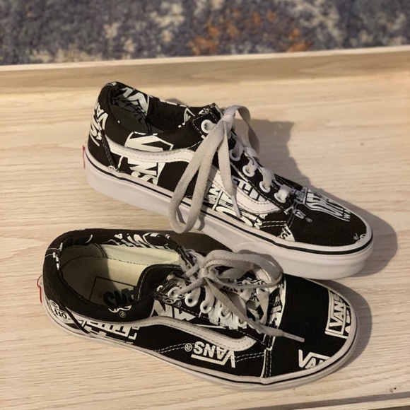 Vans Old Skool Logo Mix Black & White Shoes - Picture 6 of 7